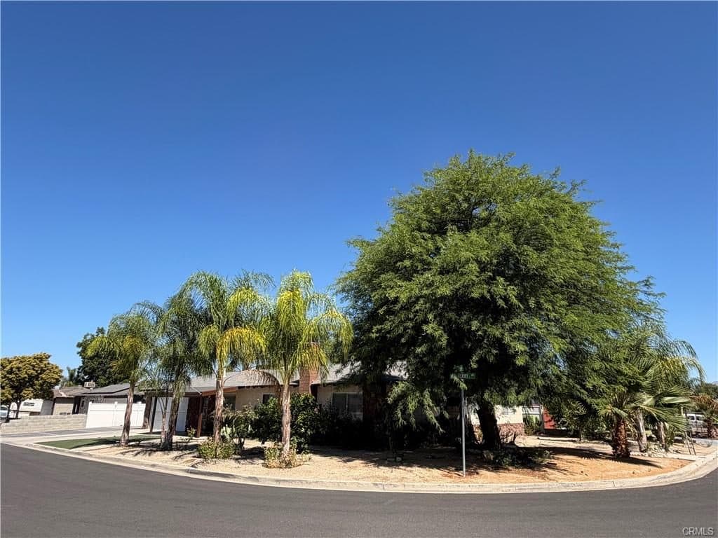26695 Tellis, Hemet, photo 2