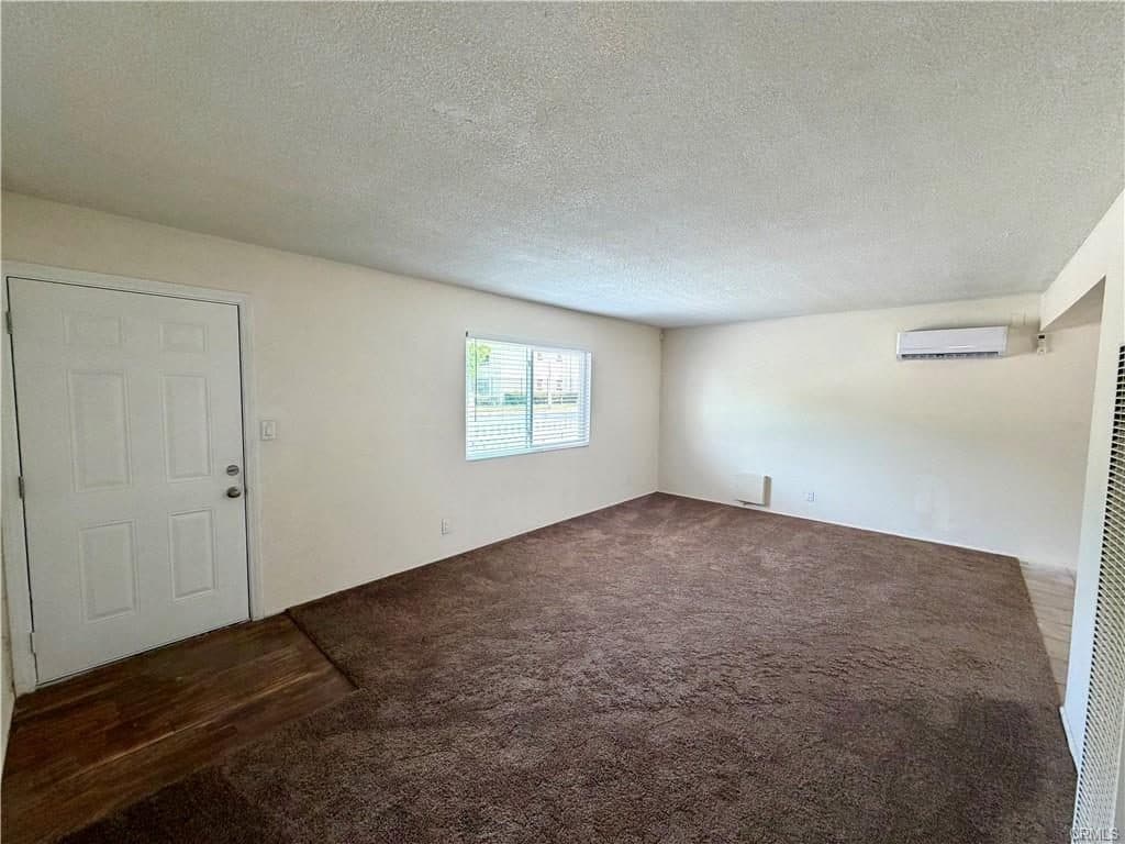 711 E Oakland, Hemet, photo 3